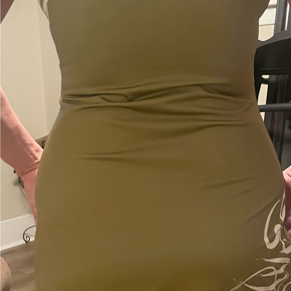 Dress - Picture 5 of 5